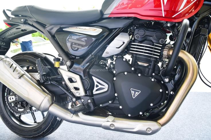 The Speed 400 is powered by a liquid-cooled, 398cc, single-cylinder engine making 40hp/37.5Nm. The Speed 400 is powered by a liquid-cooled, 398cc, single-cylinder engine making 40hp/37.5Nm.
